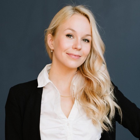 Dr. Julia Bethwaite